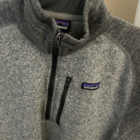 Large Men's Patagonia Gray 1/4 zip pullover Better Sweater - Picture 2 of 4